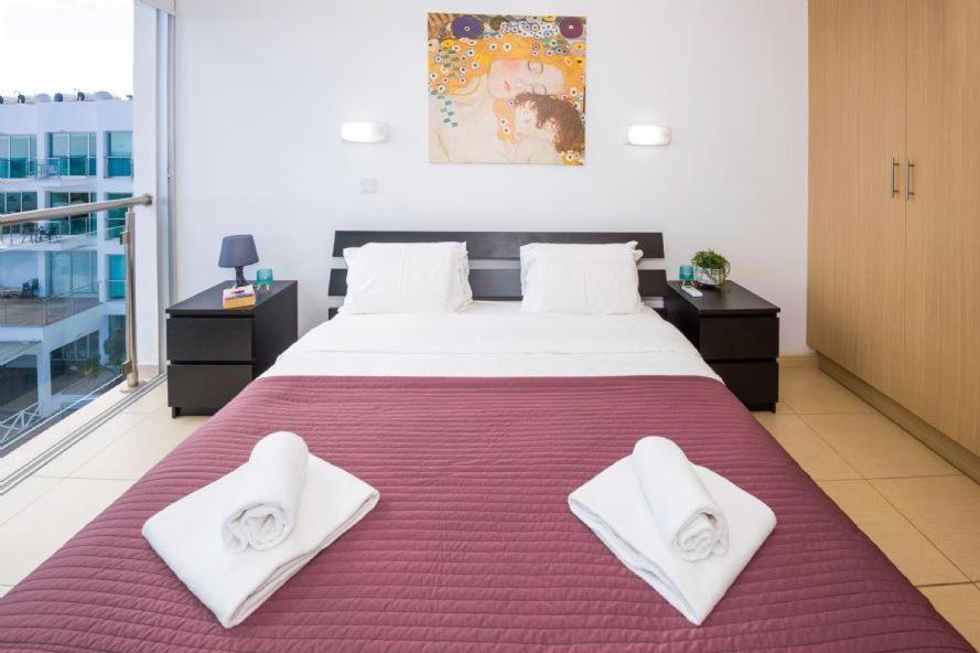 Laila - Coralli Beachfront Apartment Protaras Exteriör bild